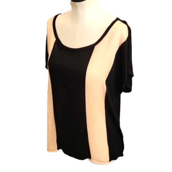 Nwt Juniors Forever 21 black top with sheer light peach/tan panels size Medium. - Picture 6 of 12